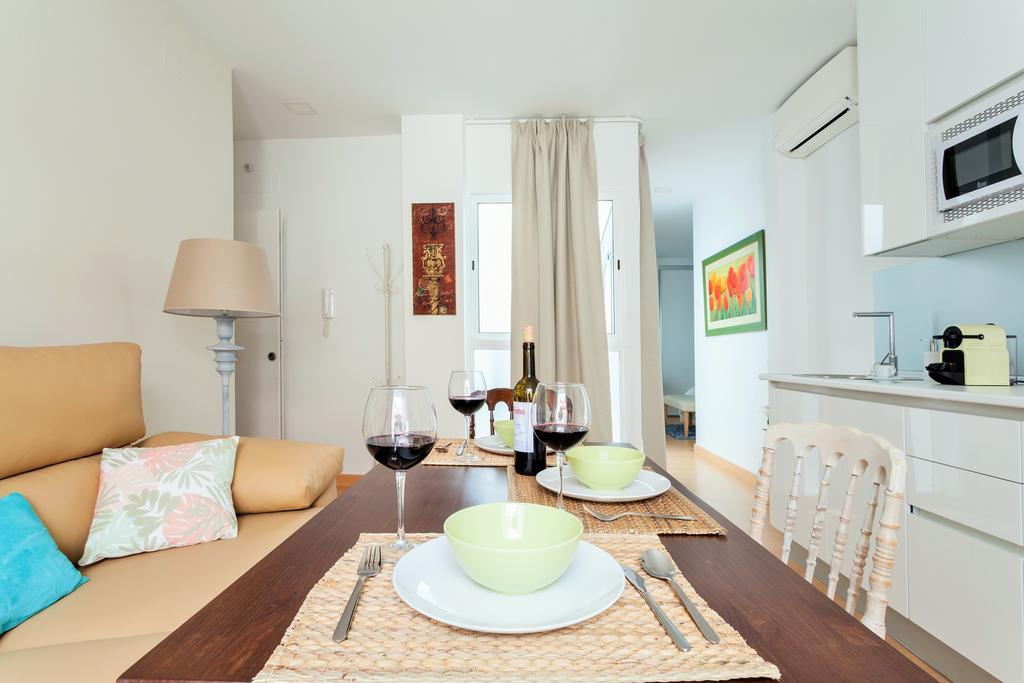 Hostly Acetres 1B-2B Center-Fibre-Conmunal Terrace-Parking Optional Siviglia Esterno foto