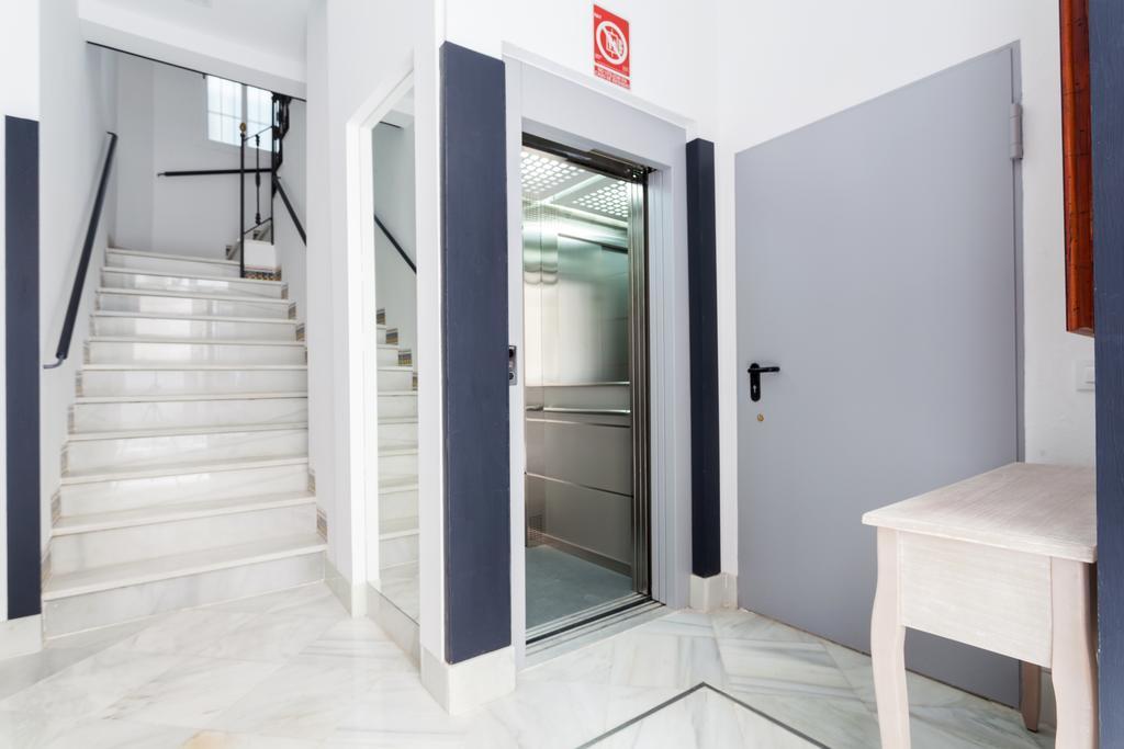 Hostly Acetres 1B-2B Center-Fibre-Conmunal Terrace-Parking Optional Siviglia Esterno foto